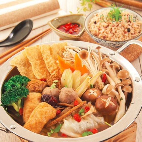 Herbal Soup Steamboat with Multi-Grain Rice (Pepper Flavor) / 药材迷你火锅(胡椒味) Herbal Soup Steamboat with Multi-Grain Rice (Pepper Flavor) / 药材迷你火锅(胡椒味)